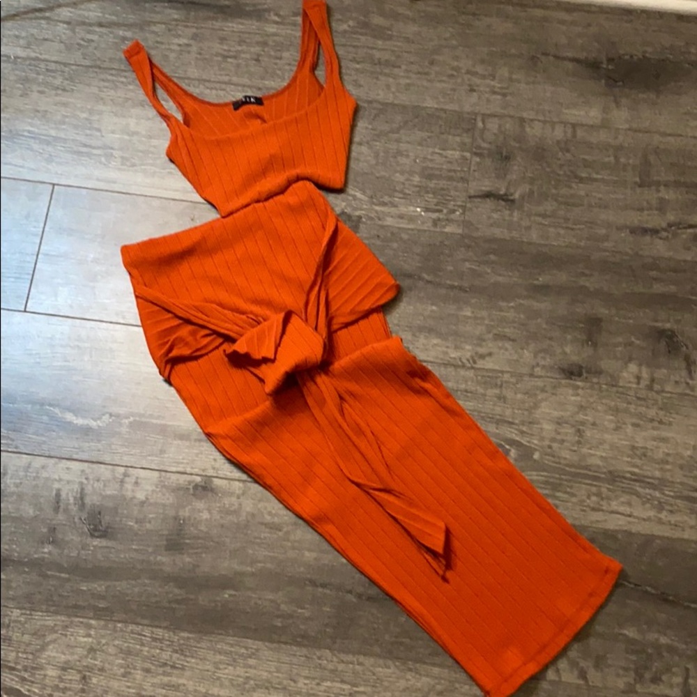 2 piece BRAND NEW